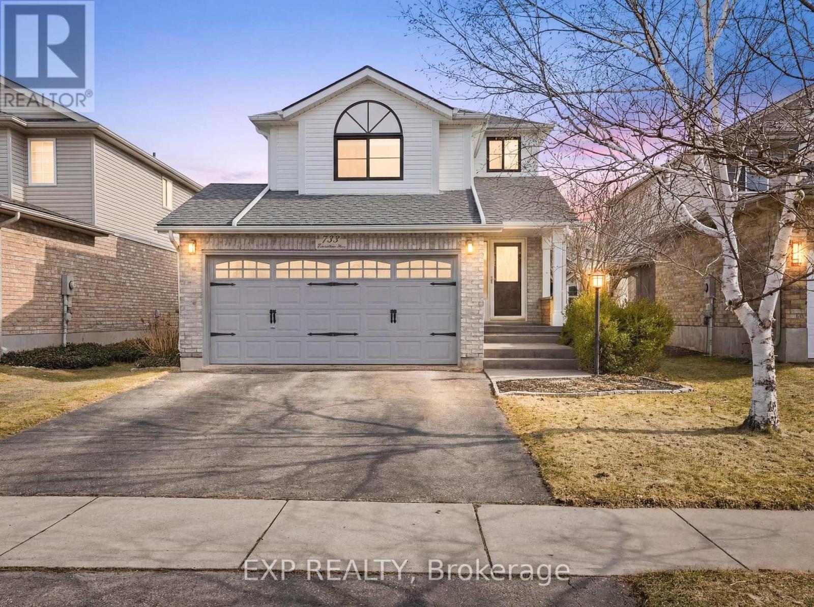 MLS® listing #29462077 for sale located at 733 BREAKWATER CRESCENT