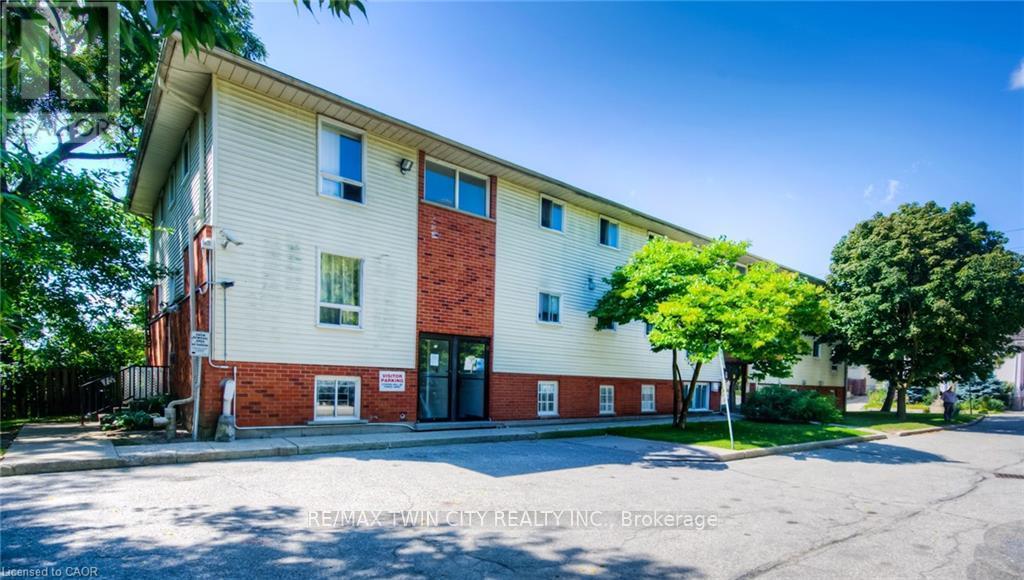MLS® listing #29463779 for sale located at 15 - 119 CEDAR STREET S