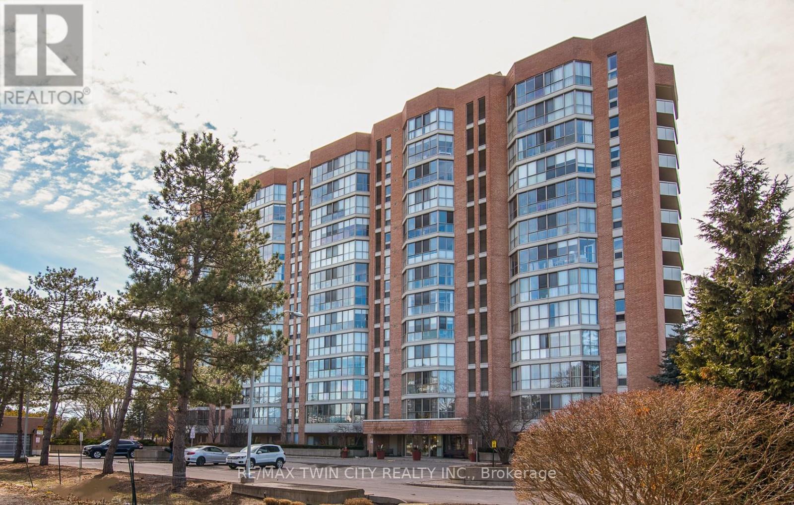 MLS® listing #29464286 for sale located at 705 - 265 WESTCOURT PLACE