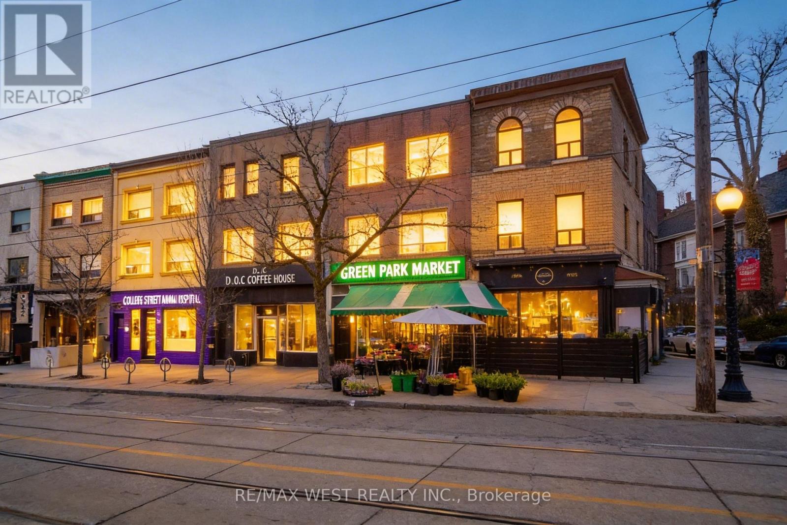 MLS® listing #29464613 for sale located at 684 COLLEGE STREET