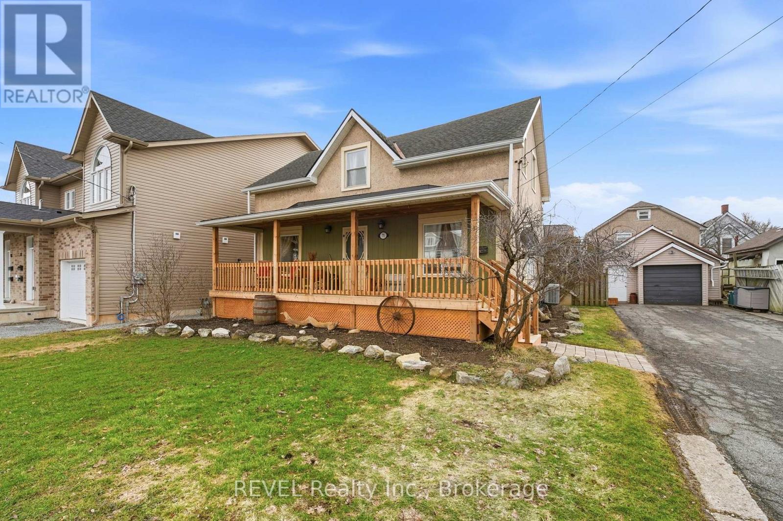 MLS® listing #29466541 for sale located at 75 GROVE STREET