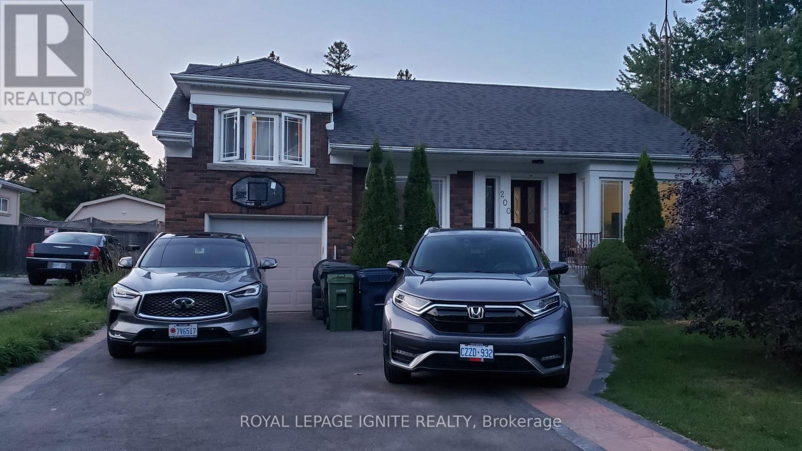 MLS® listing #29471797 for sale located at LOWER - 200 PHYLLIS AVENUE