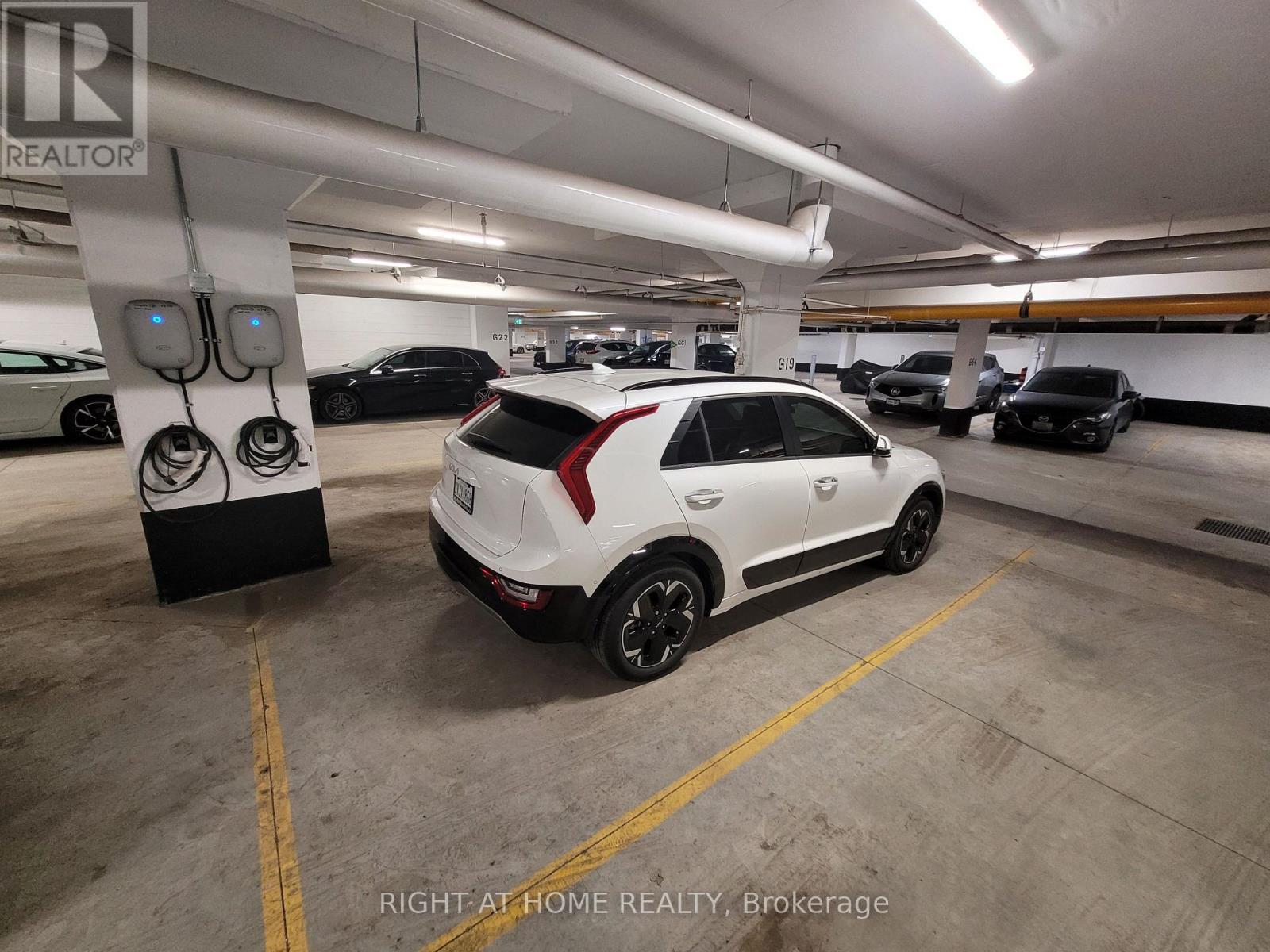 MLS® listing #29472764 for sale located at 15 DAVID EYER ROAD