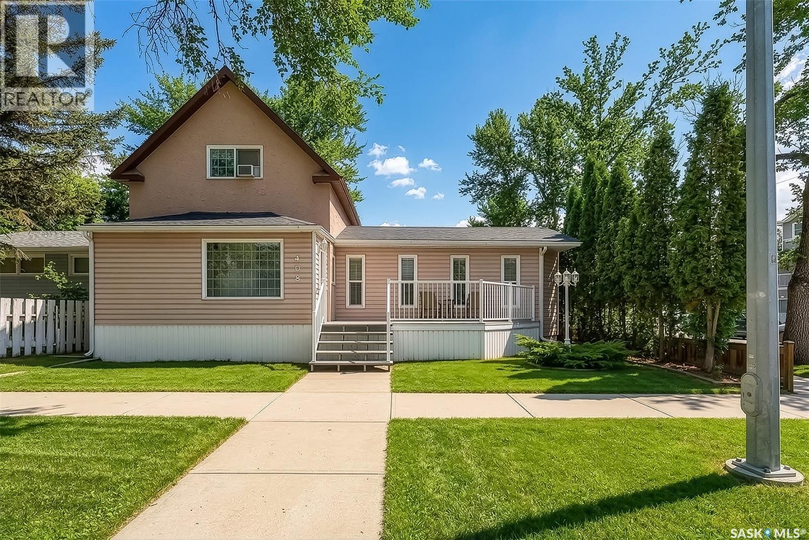 MLS® listing #29472778 for sale located at 408 Duffield STREET W