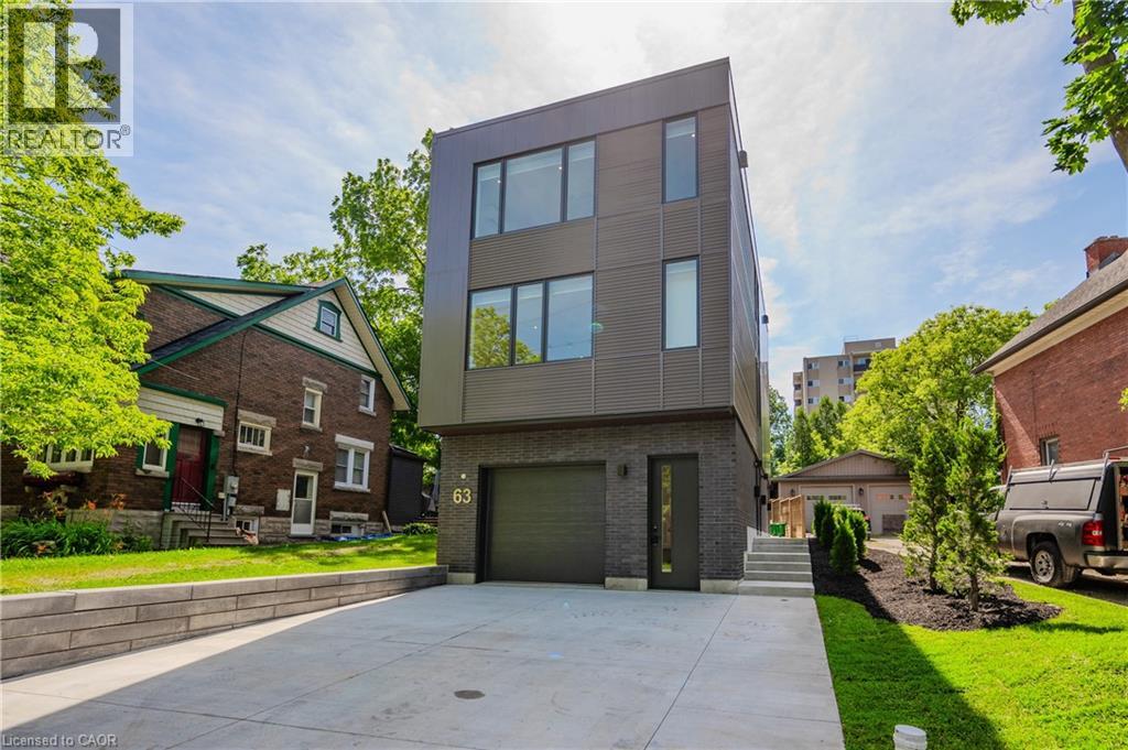 MLS® listing #29472931 for sale located at 63 UNION Street Unit# 3