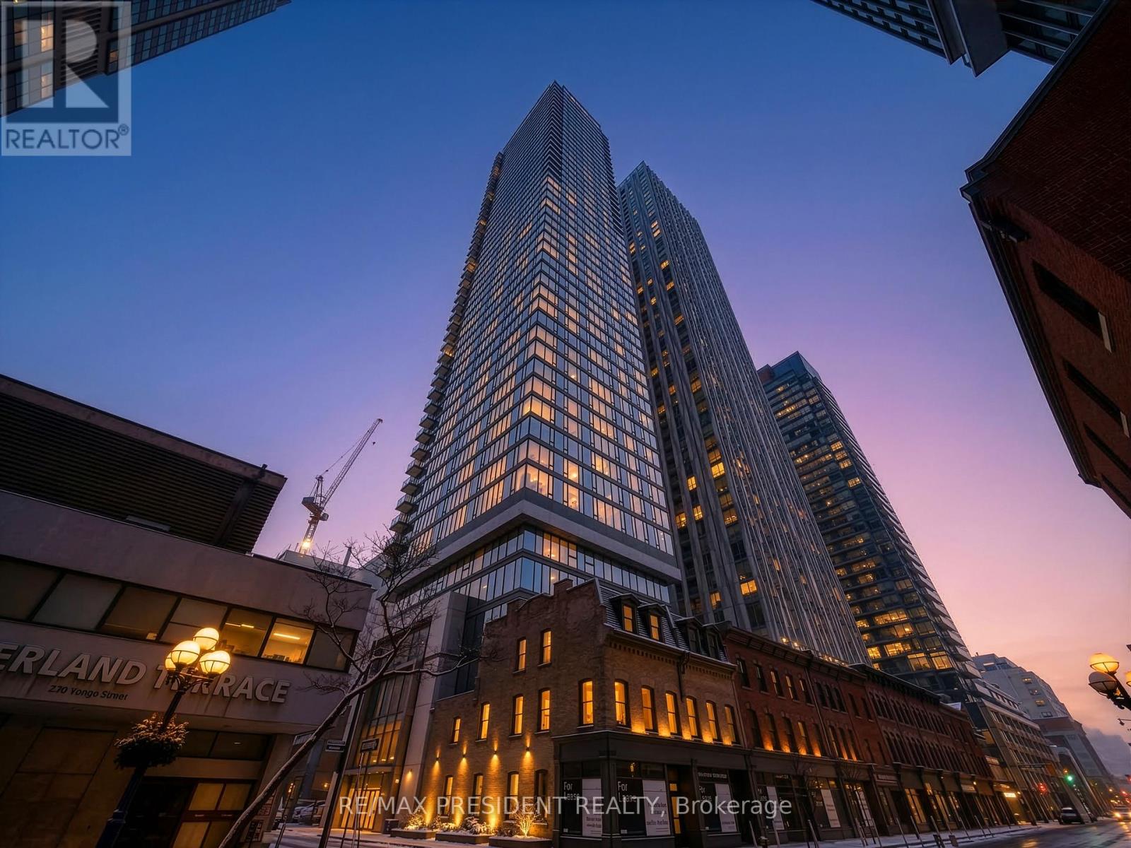 MLS® listing #29473794 for sale located at 4202 - 8 CUMBERLAND STREET