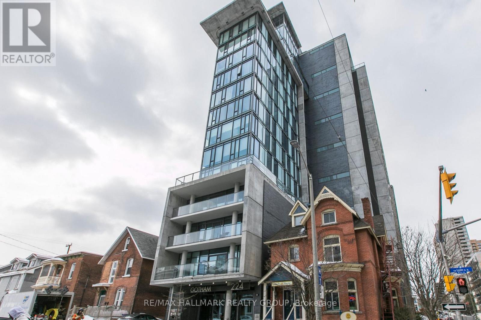 MLS® listing #29476160 for sale located at 406 - 224 LYON STREET