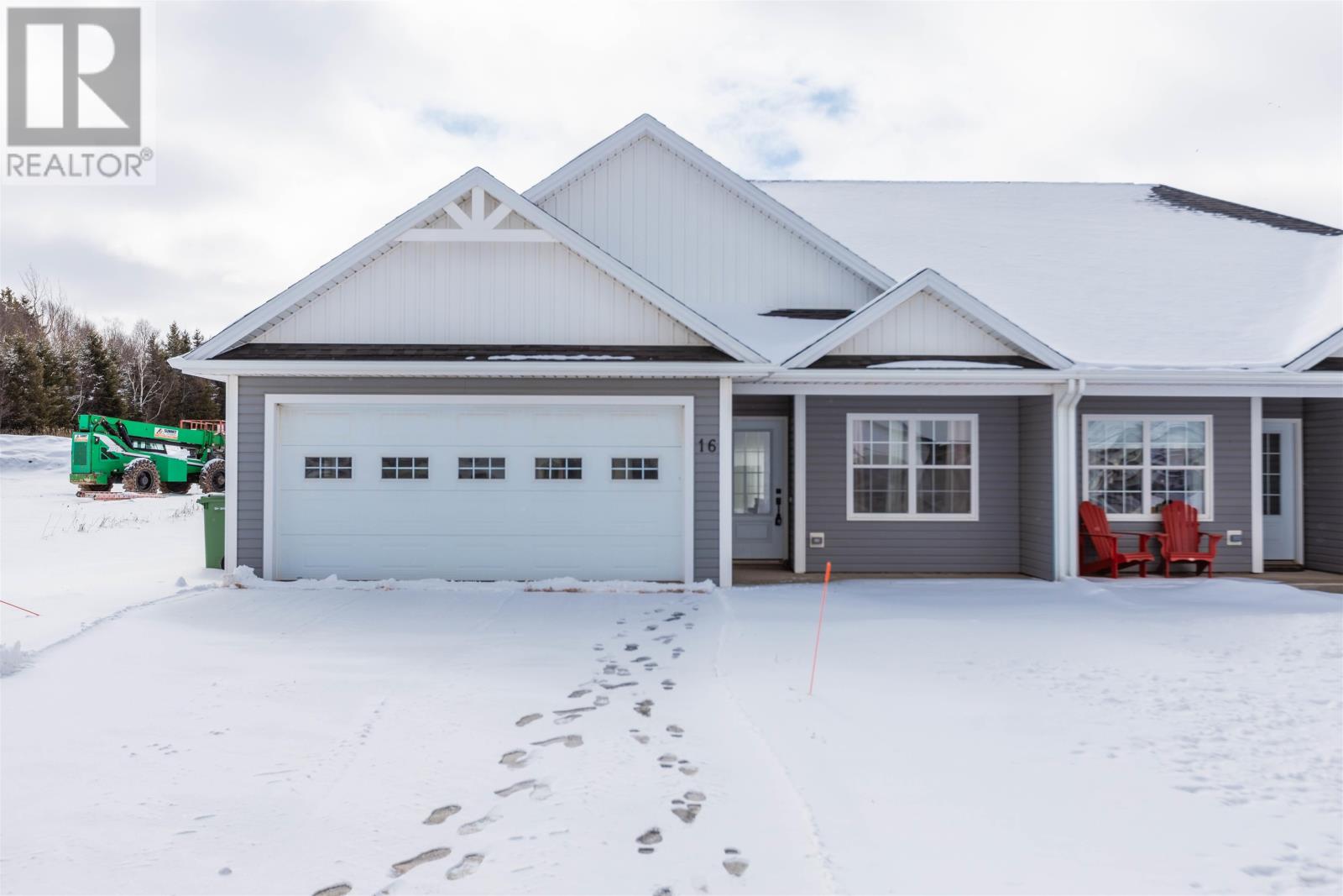 MLS® listing #29479316 for sale located at 16 Swallow Drive