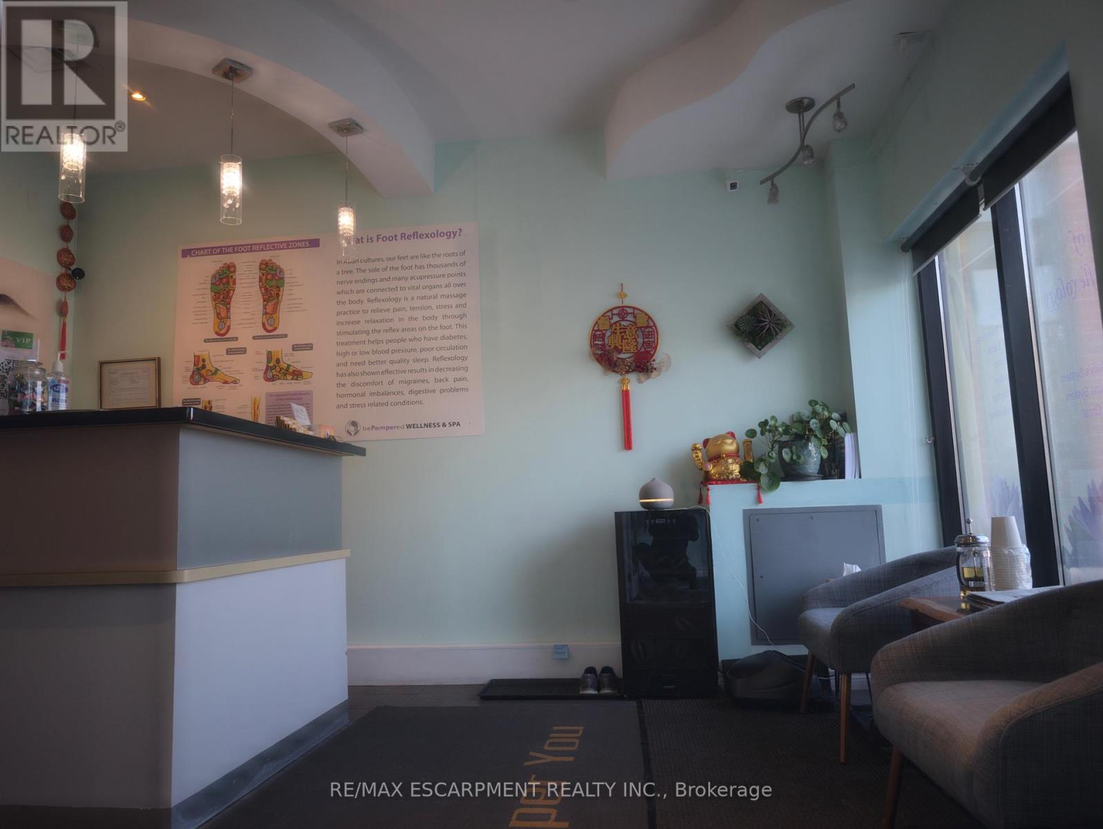 MLS® listing #29483235 for sale located at 12 - 1940 UPPER APPLEBY LINE DRIVE