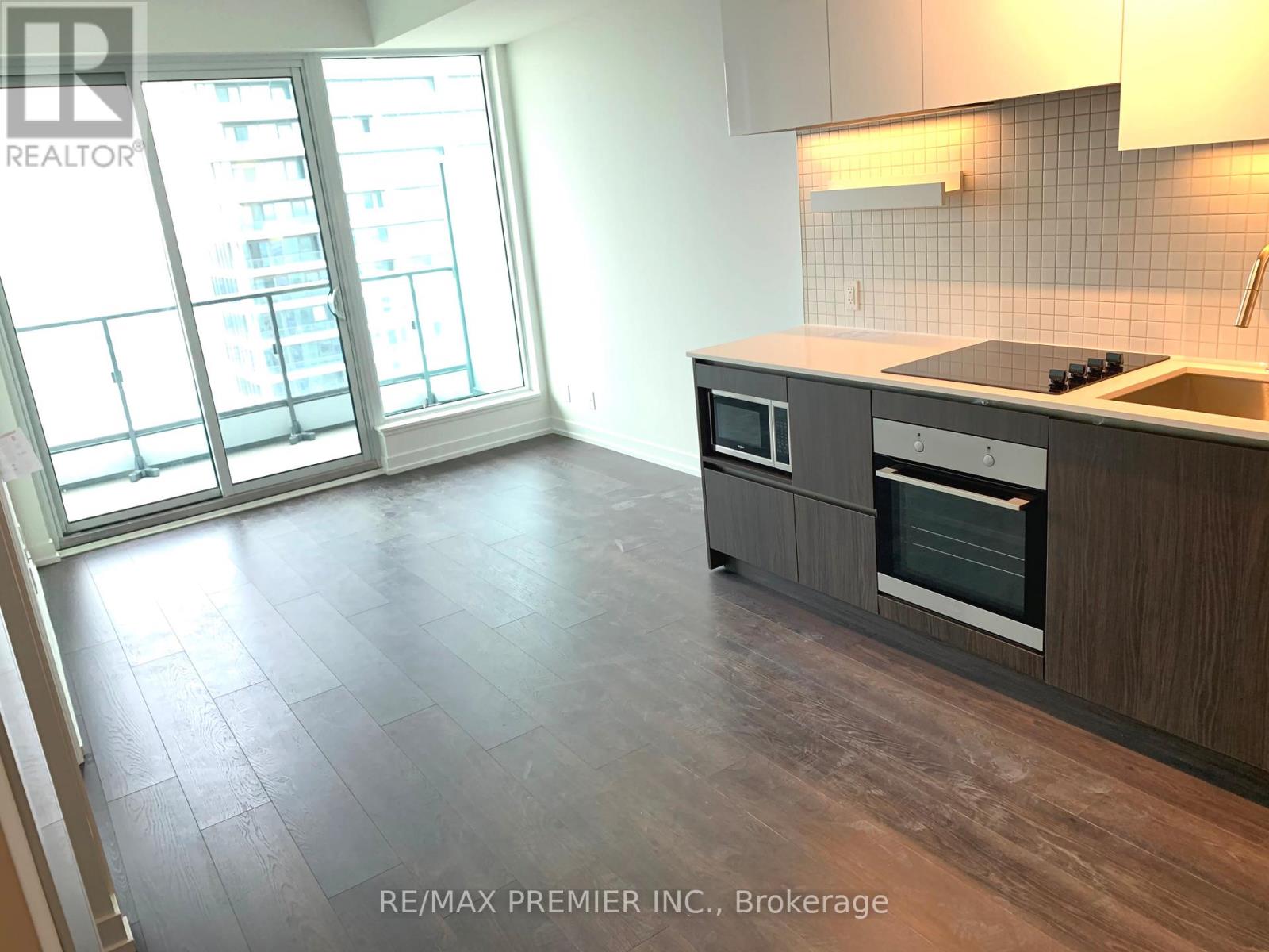 MLS® listing #29483437 for sale located at 4205 - 898 PORTAGE PARKWAY