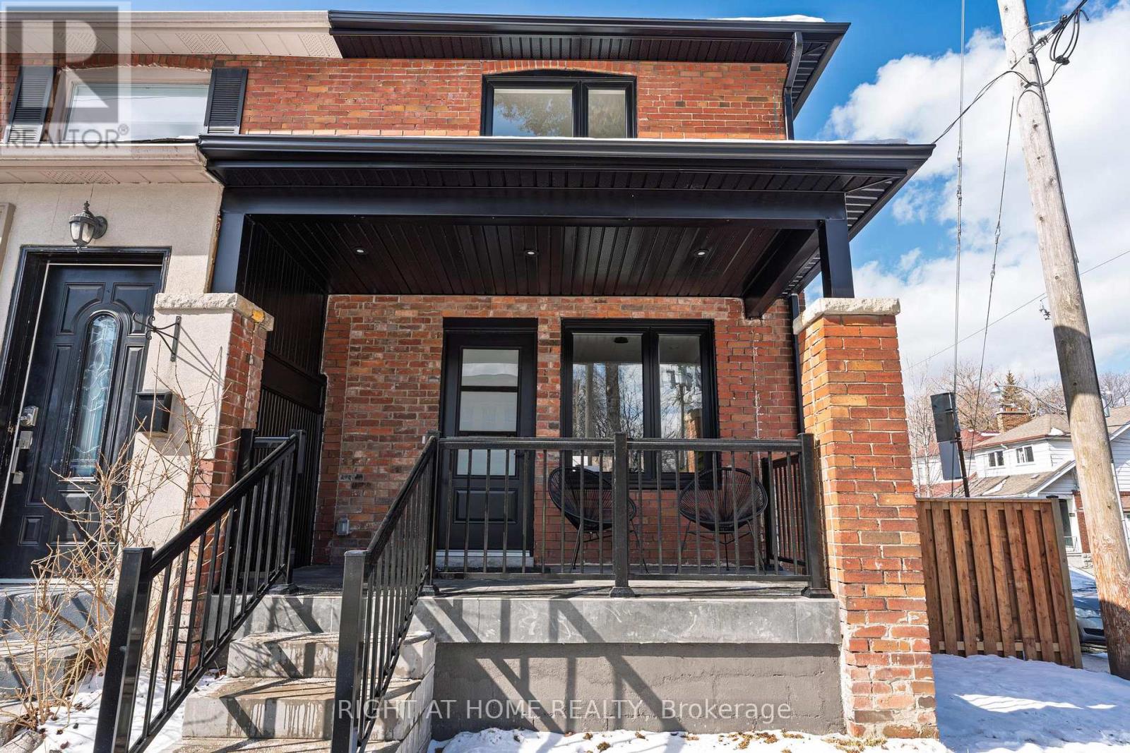 MLS® listing #29489063 for sale located at 138 WINONA DRIVE