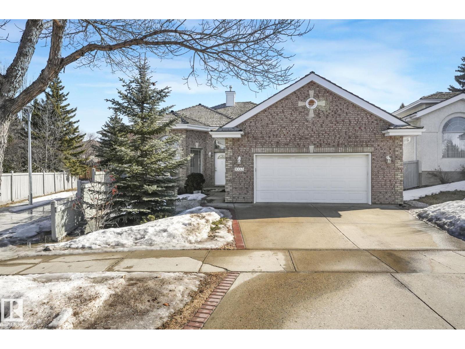 MLS® listing #29489867 for sale located at 1033 CARTER CREST RD NW