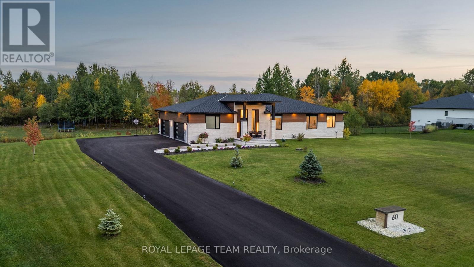 MLS® listing #29491567 for sale located at 60 SYNERGY WAY