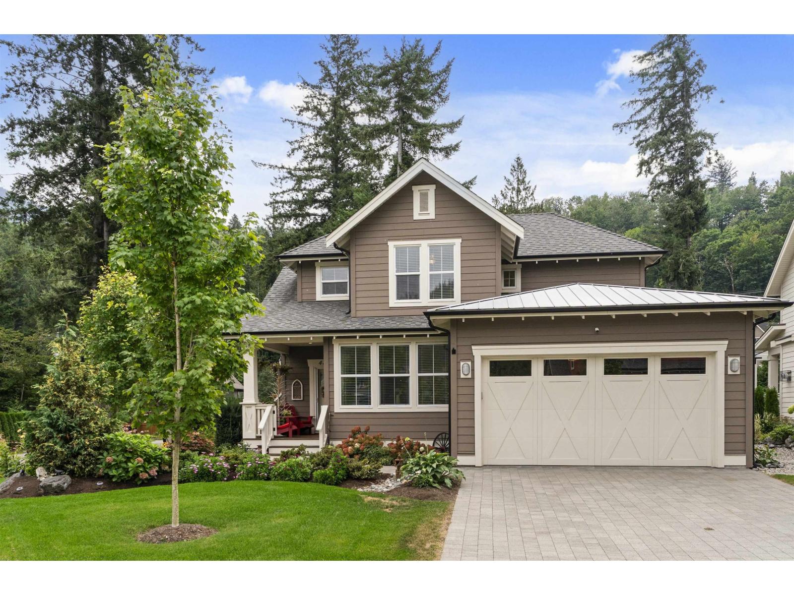 MLS® listing #29491581 for sale located at 43414 CREEKSIDE CIRCLE|Cultus Lake South