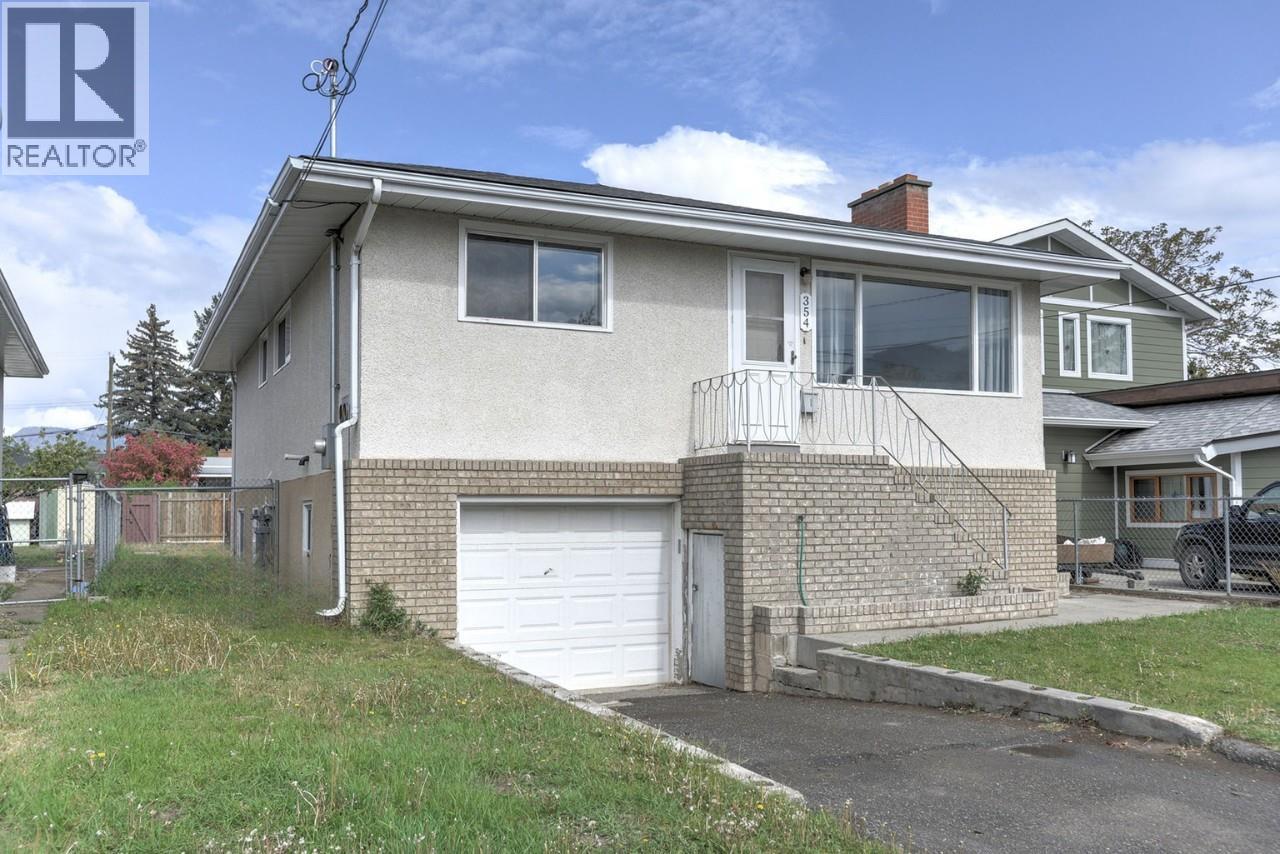 MLS® listing #29492386 for sale located at 354 WILLOW Street
