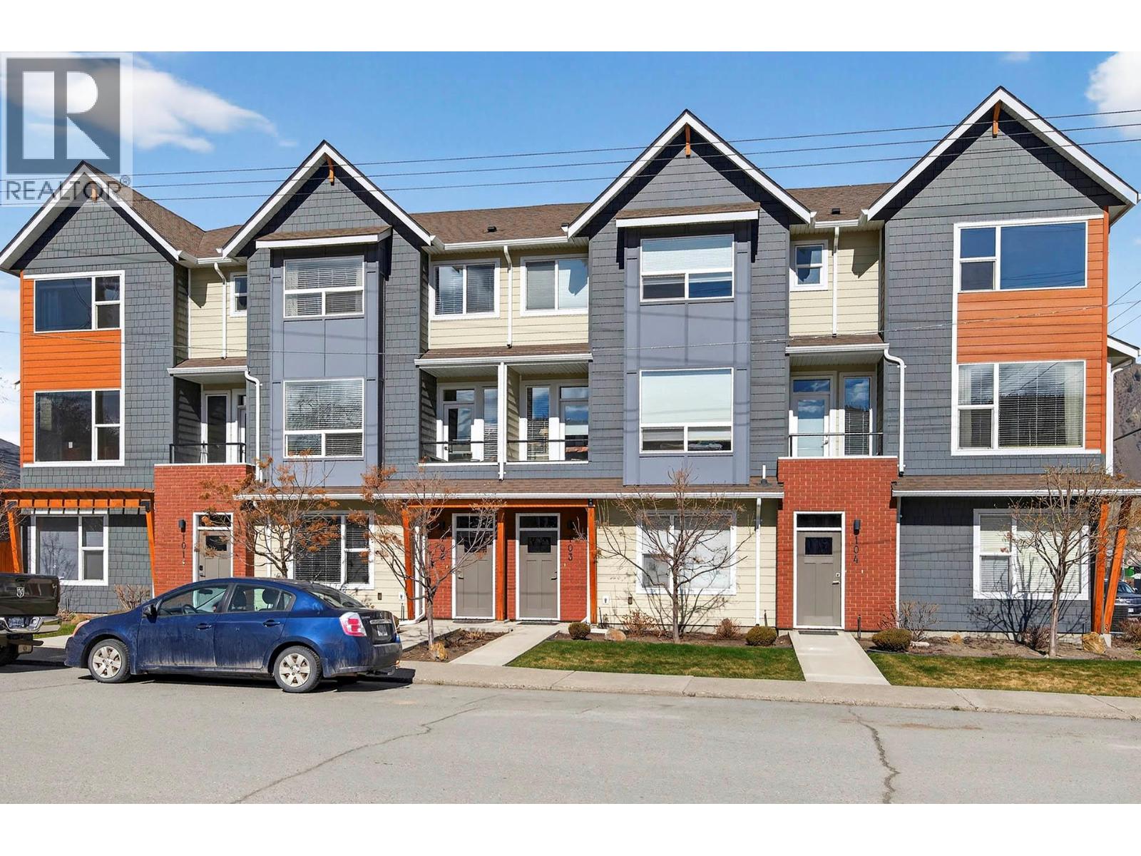 MLS® listing #29492819 for sale located at 370 9th Avenue Unit# 102