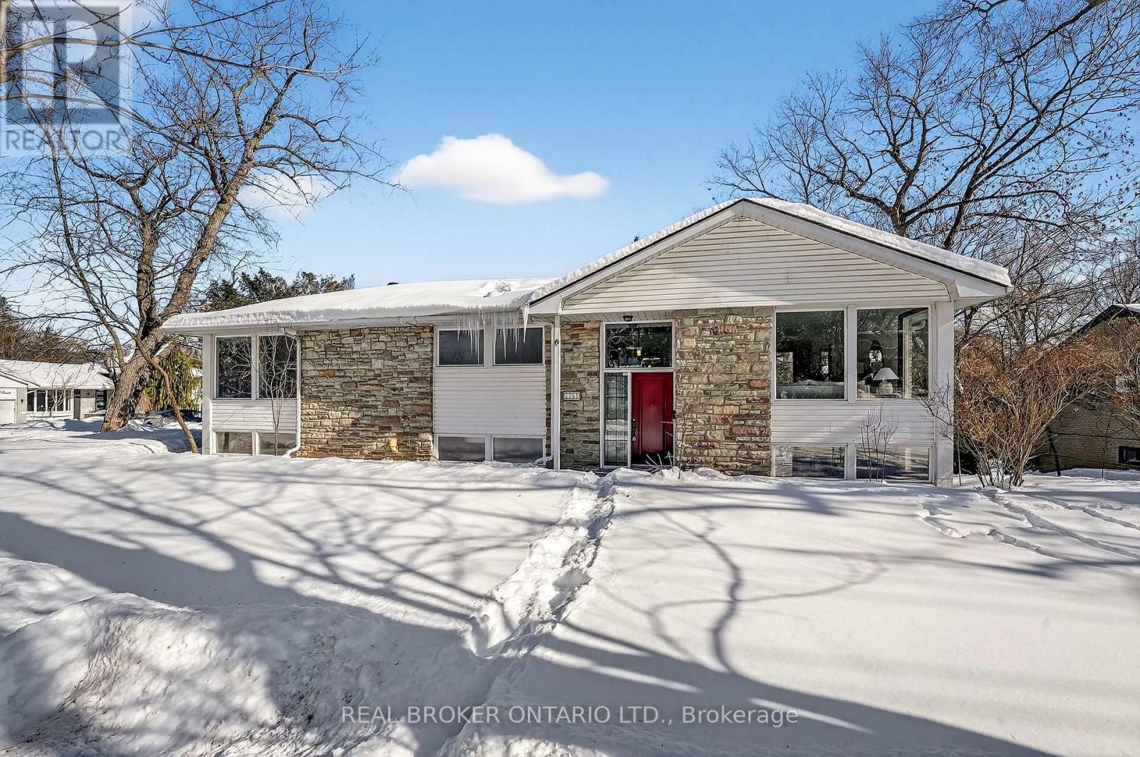 MLS® listing #29495228 for sale located at 1269 ROYAL YORK ROAD