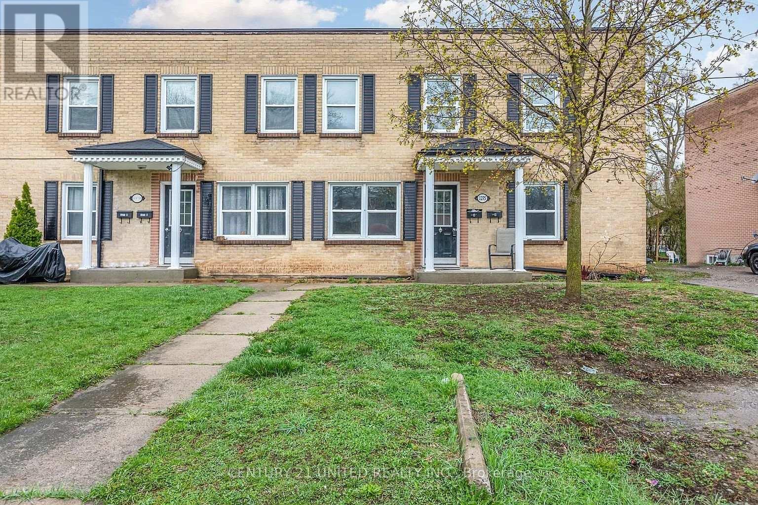 MLS® listing #29495502 for sale located at B - 1275 CLONSILLA AVENUE