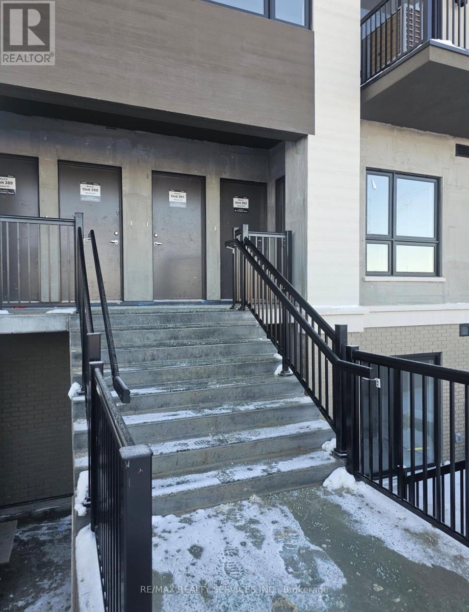 MLS® listing #29497934 for sale located at R6 - 25 PALACE STREET