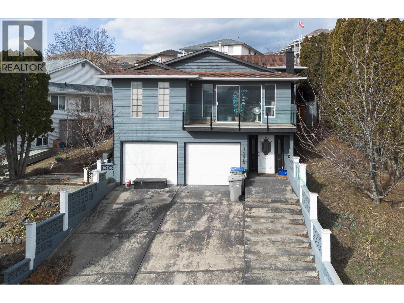 MLS® listing #29498136 for sale located at 1770 NORTH RIVER Drive