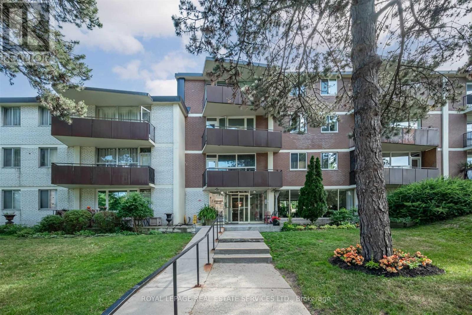 MLS® listing #29499702 for sale located at 106 - 100 COE HILL DRIVE