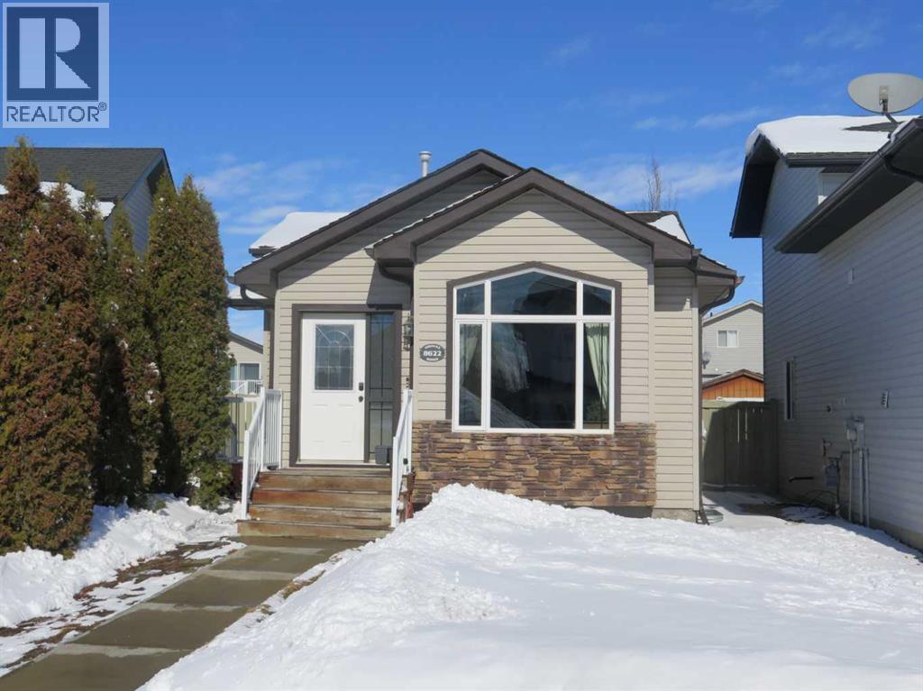 MLS® listing #29500623 for sale located at 8622 102B Avenue