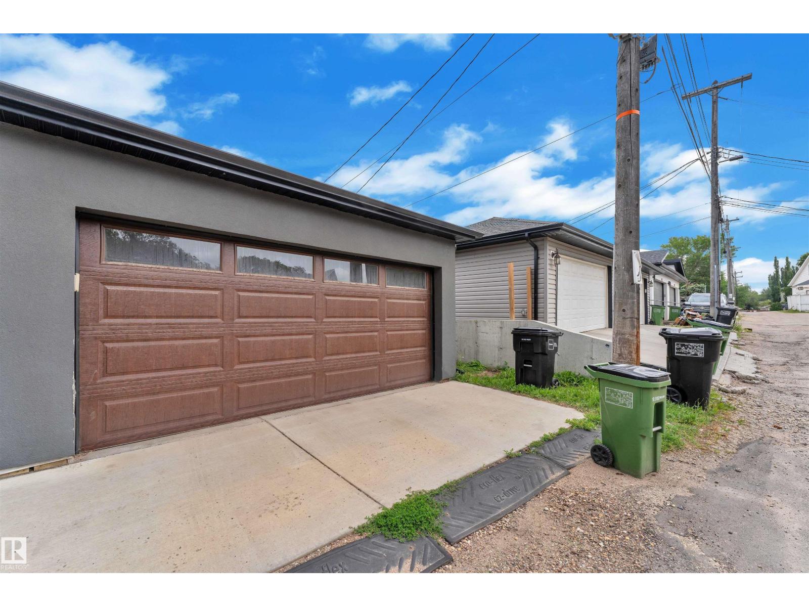 MLS® listing #29500731 for sale located at 9327 Connors RD NW