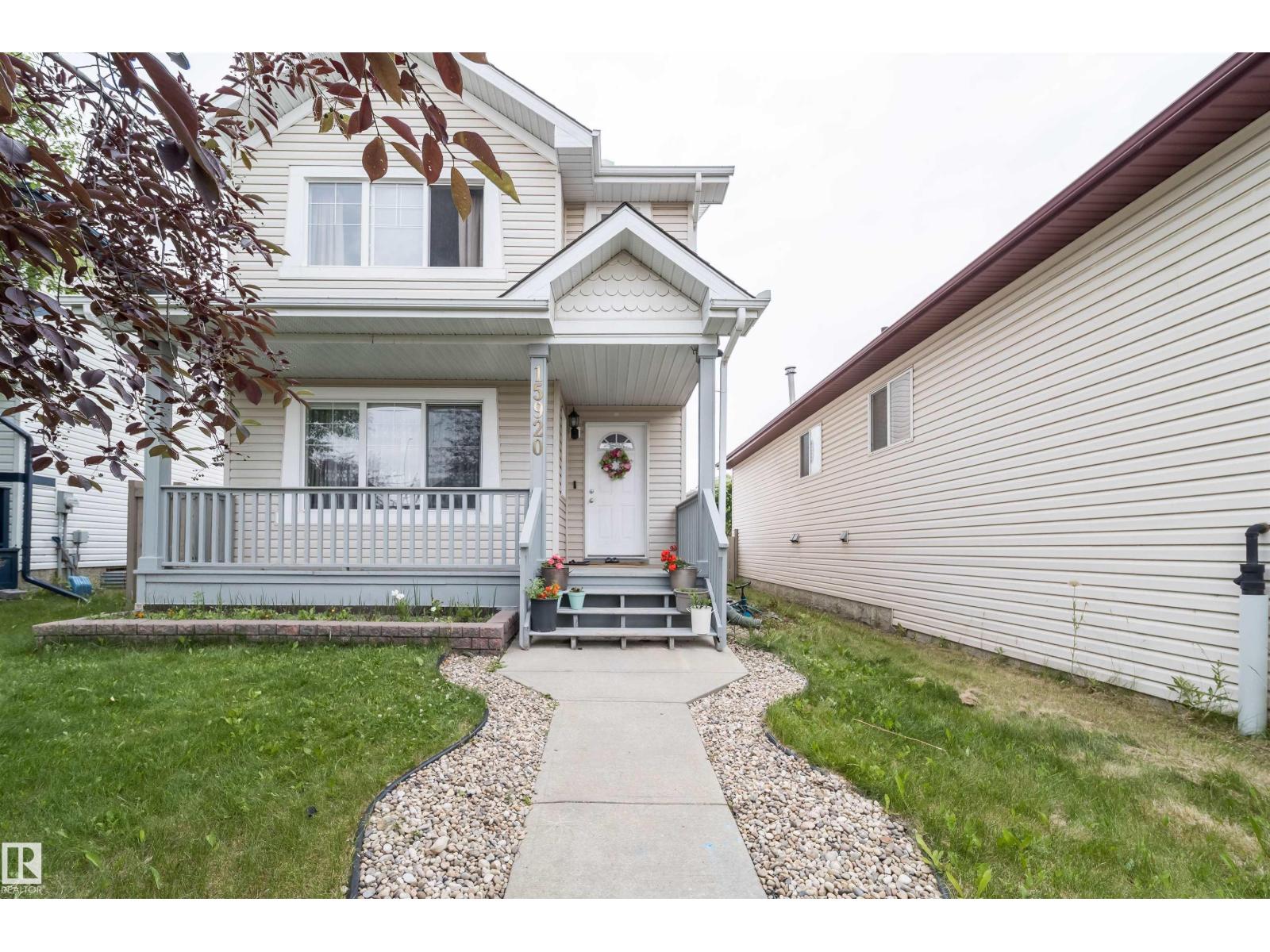 MLS® listing #29501032 for sale located at 15920 38 ST NW