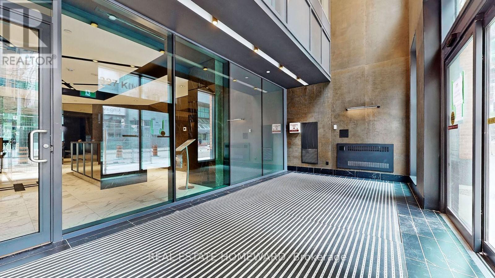 MLS® listing #29501049 for sale located at 2903 - 327 KING STREET W