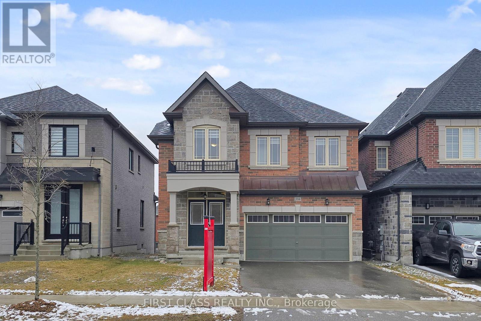 MLS® listing #29501508 for sale located at 116 CARRIAGE SHOP BEND