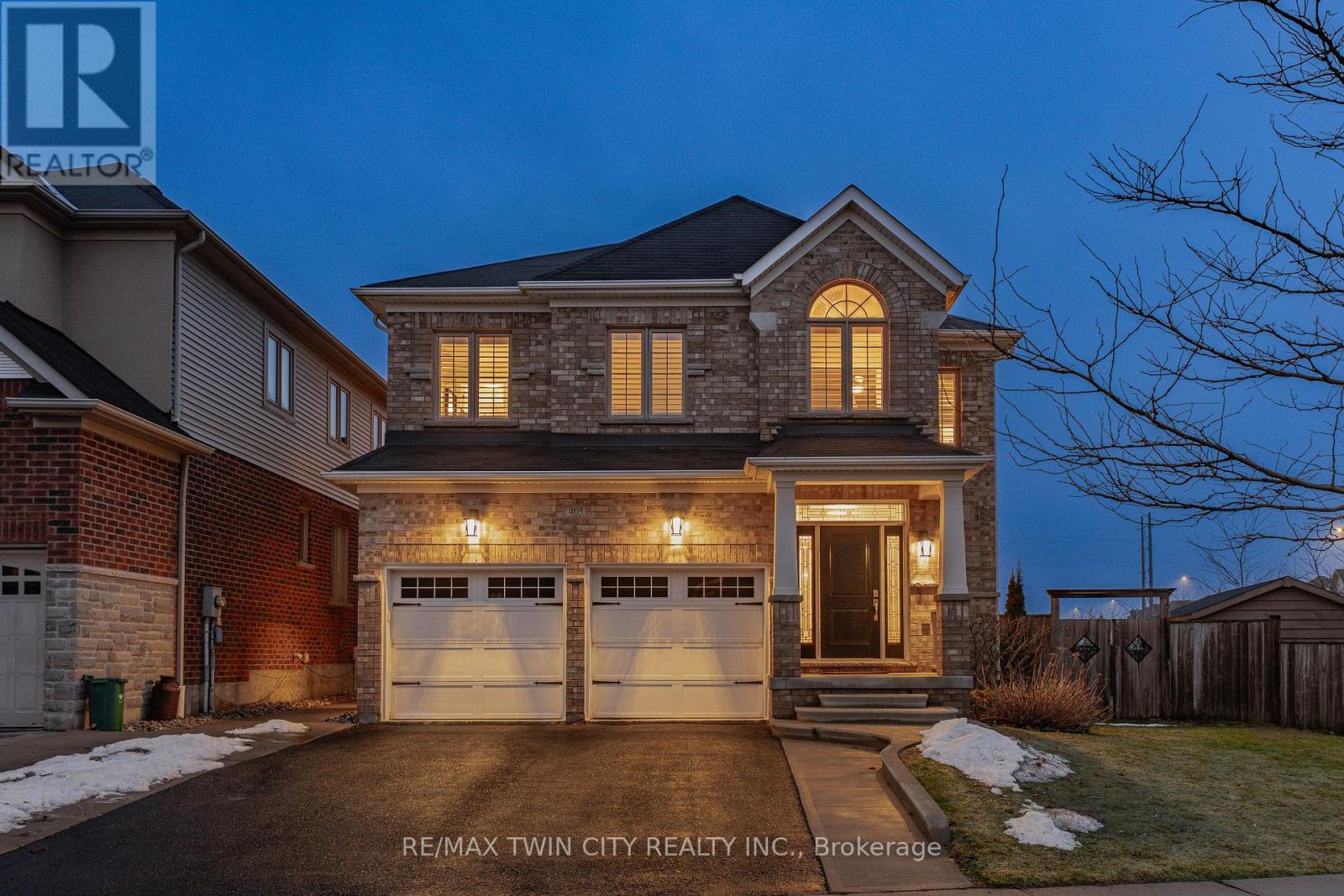 MLS® listing #29502286 for sale located at 405 RIDEAU RIVER STREET