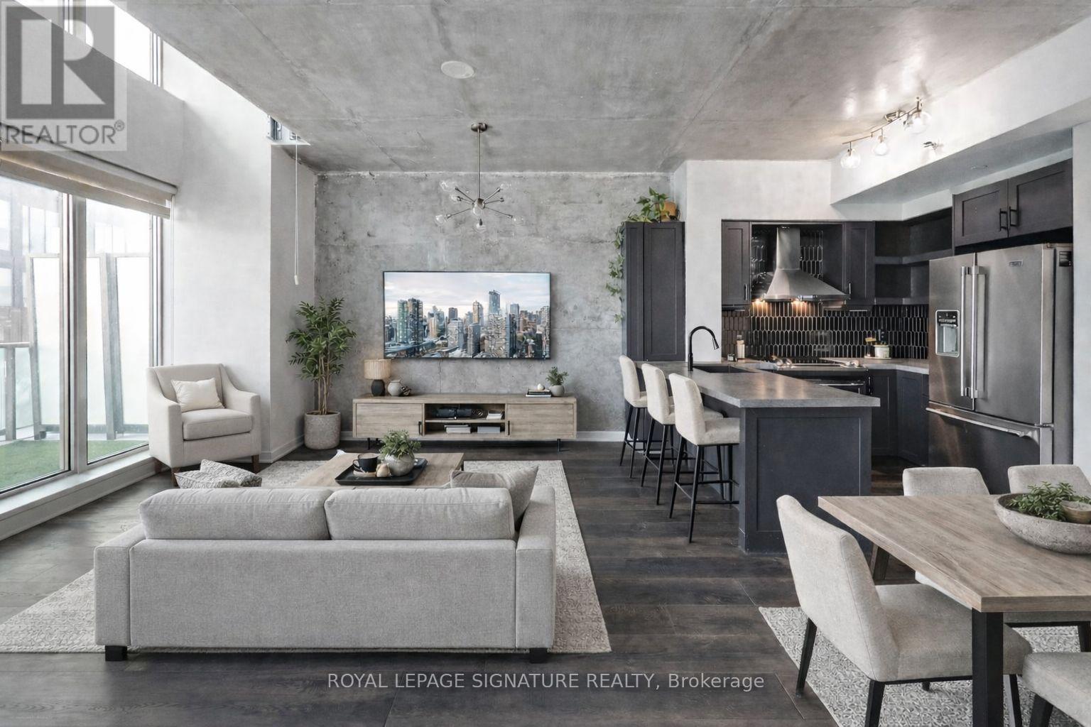 MLS® listing #29502684 for sale located at 811 - 150 EAST LIBERTY STREET