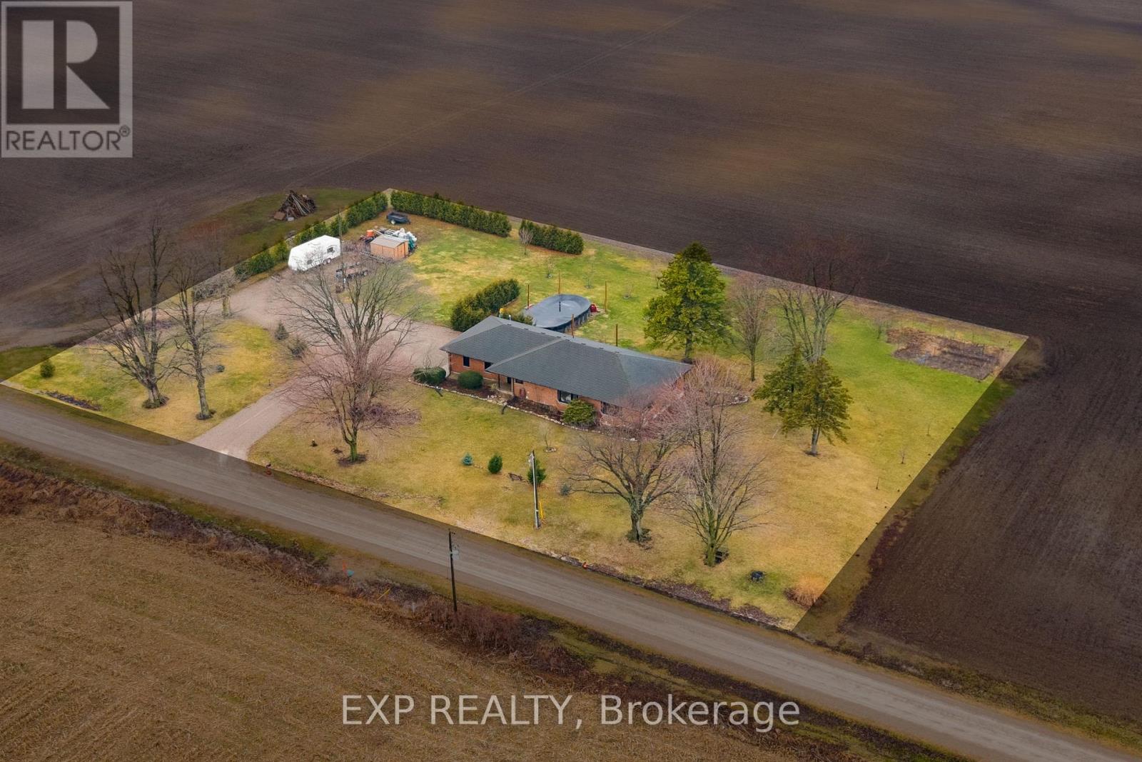 MLS® listing #29503071 for sale located at 5864 INADALE DRIVE