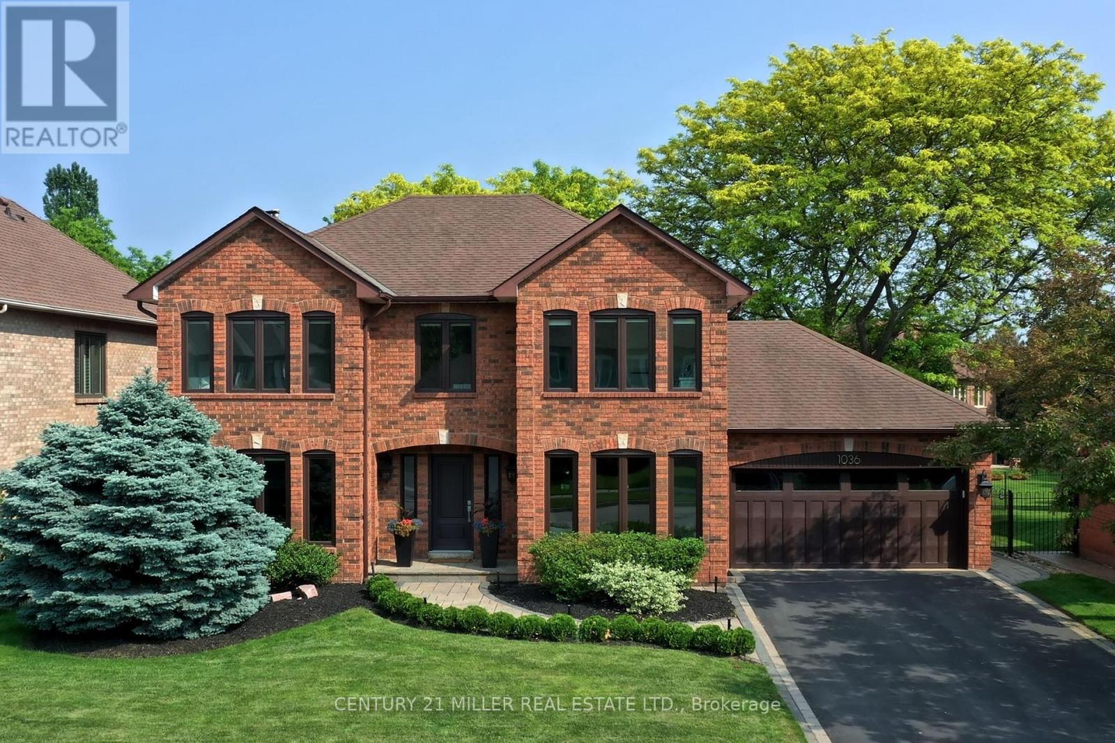 MLS® listing #29503266 for sale located at 1036 MASTERS GREEN