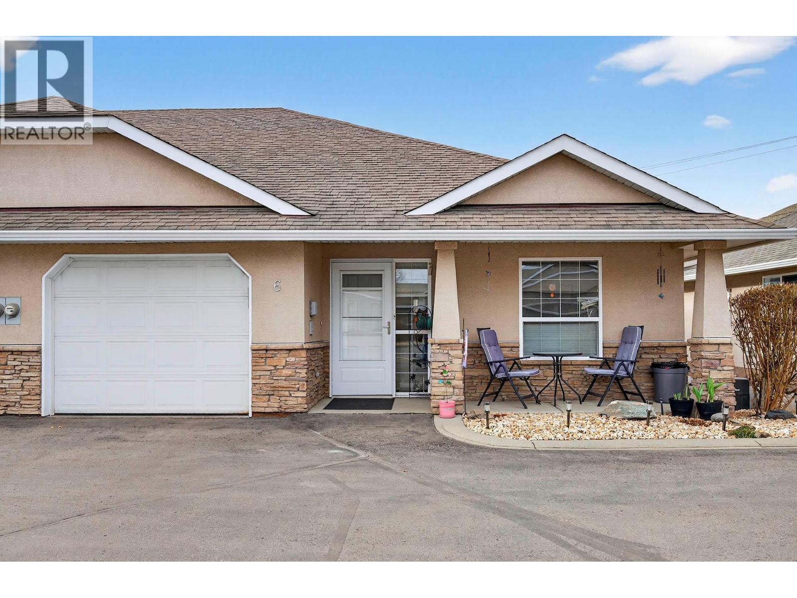 MLS® listing #29504365 for sale located at 1105 Quail Drive Unit# 6