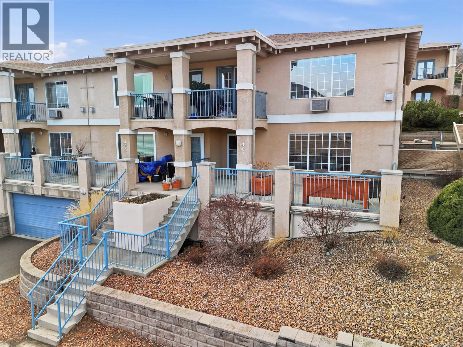 MLS® listing #29506013 for sale located at 875 Sahali Terrace Unit# 401