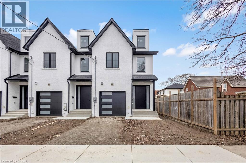 MLS® listing #29507353 for sale located at 107 WINNIETT Street