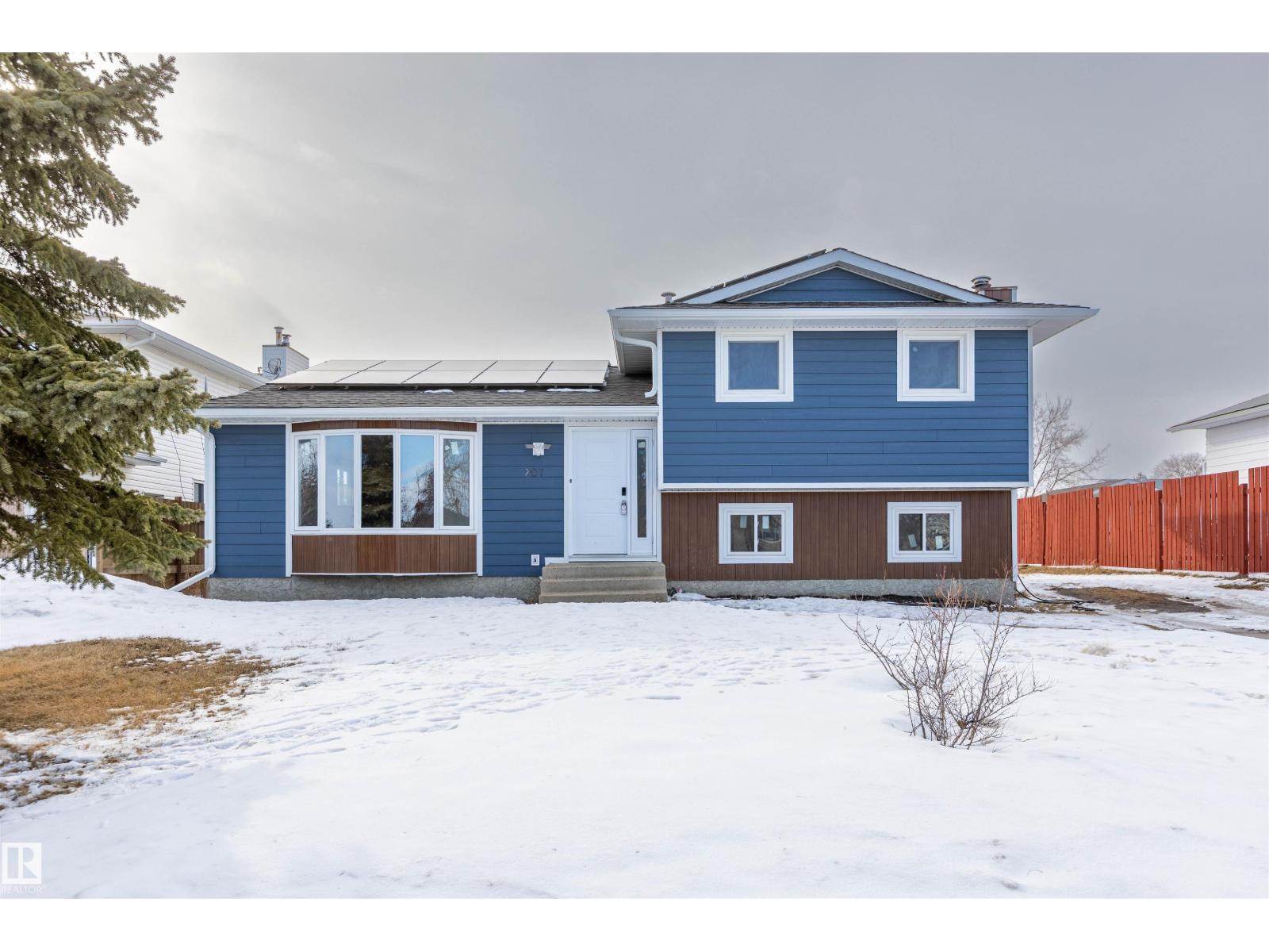 MLS® listing #29507509 for sale located at 207 GRANDIN DR