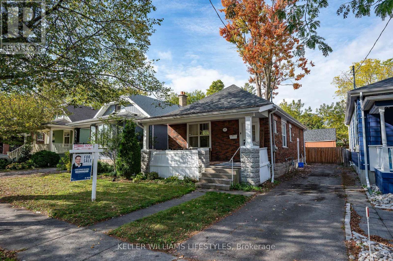 MLS® listing #29507554 for sale located at 592 ROSEDALE STREET