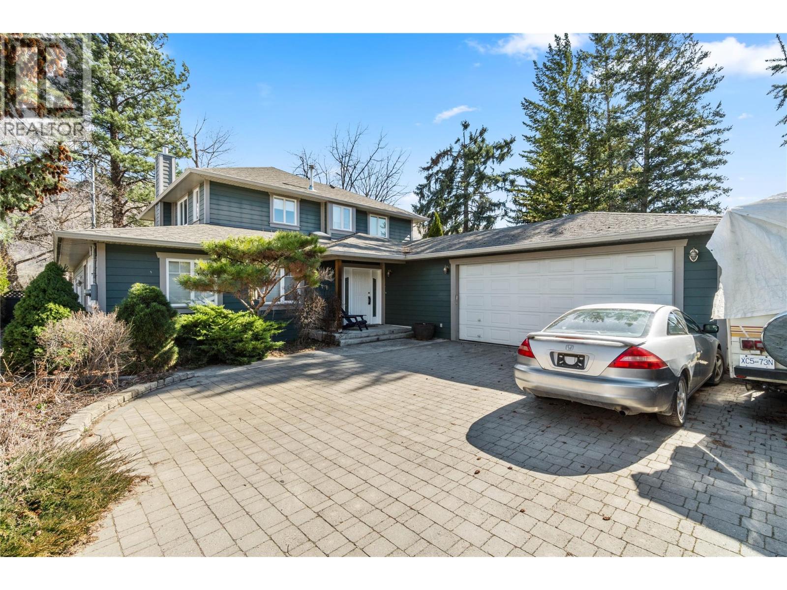 MLS® listing #29510983 for sale located at 631 SETTLEMENT Road