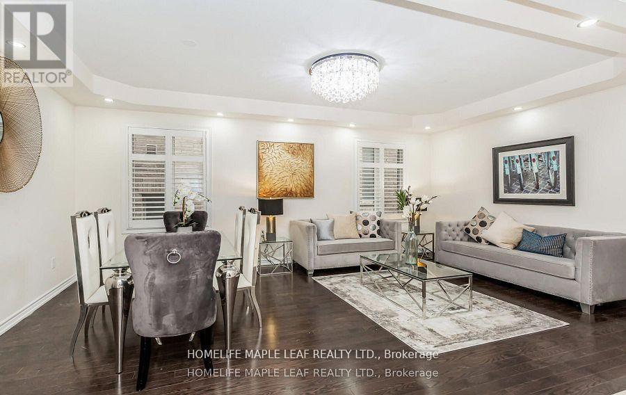 MLS® listing #29512245 for sale located at 11 CLOVERHAVEN ROAD