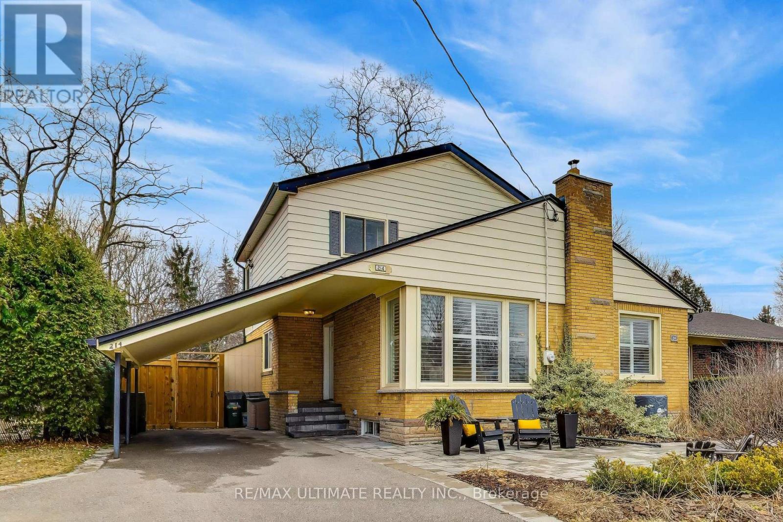 MLS® listing #29512253 for sale located at 214 RIVERPLACE CRESCENT