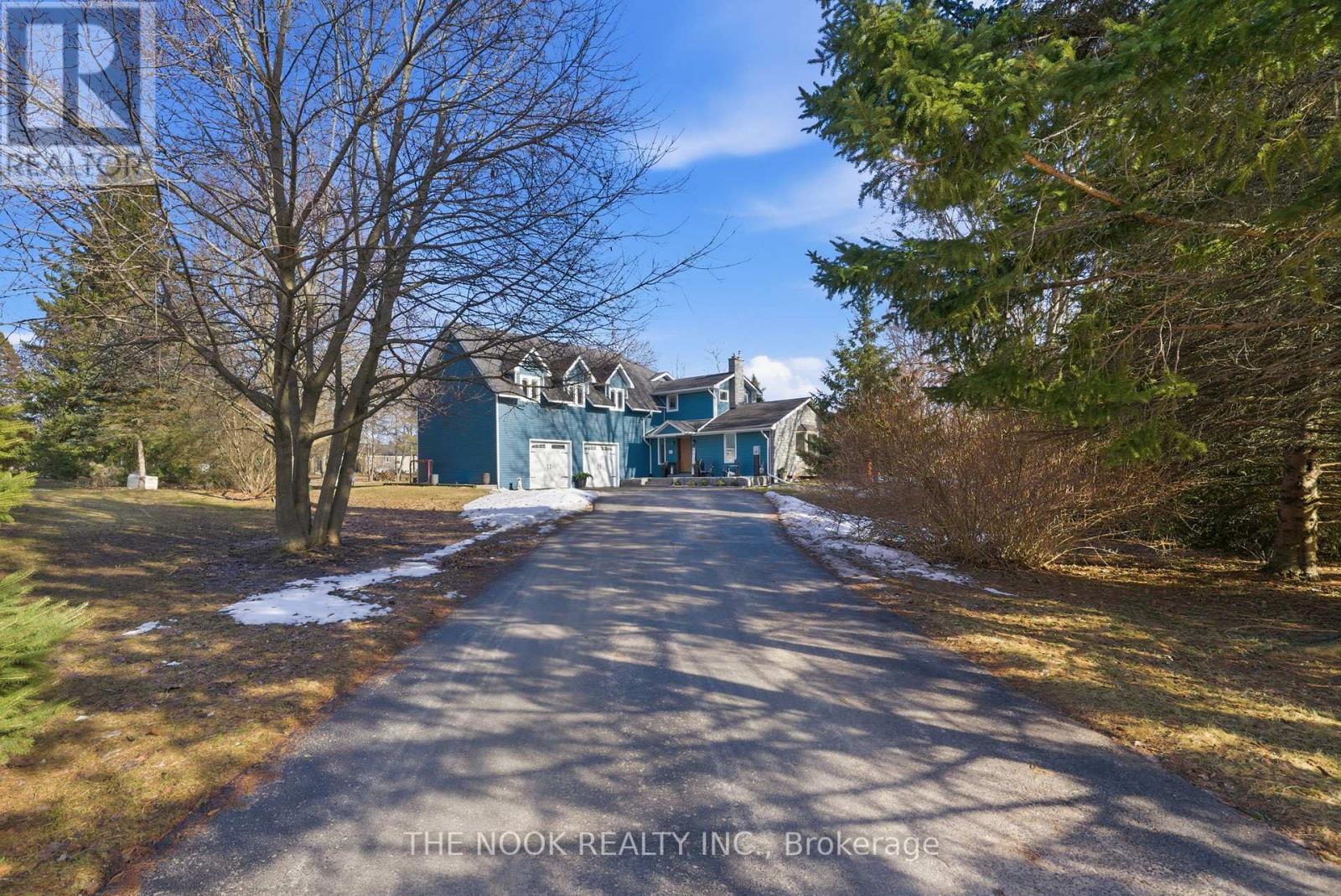 MLS® listing #29512591 for sale located at 15 HILLSIDE DRIVE