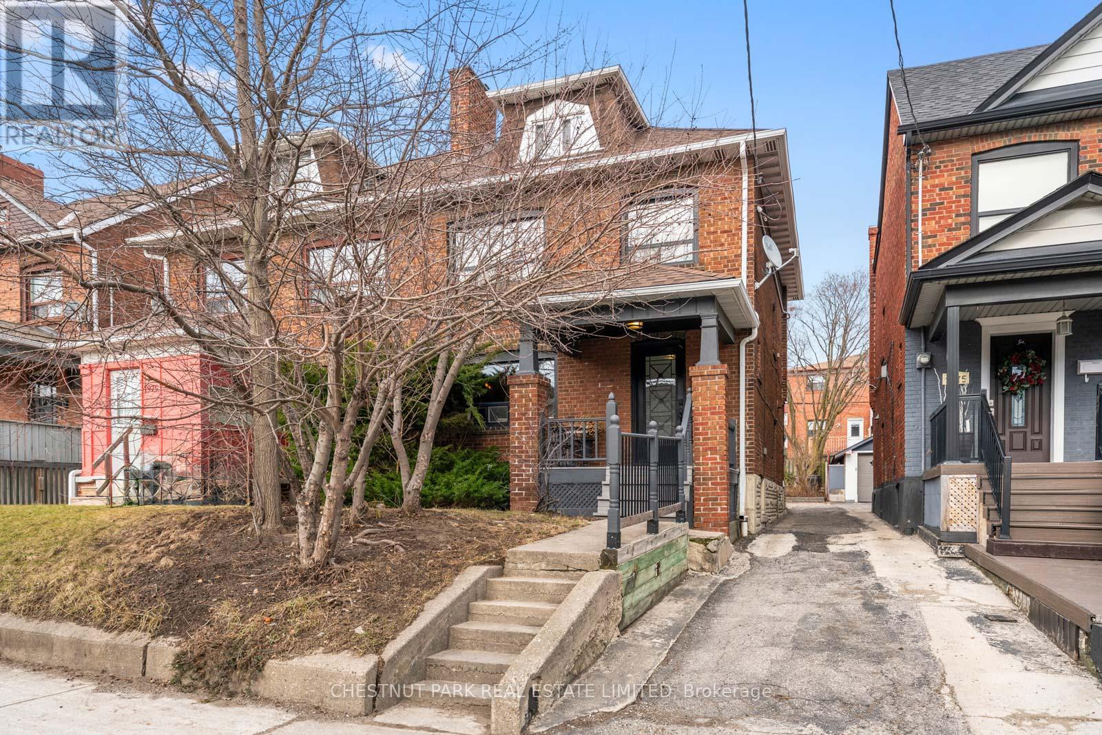 MLS® listing #29513990 for sale located at 1977 DUFFERIN STREET