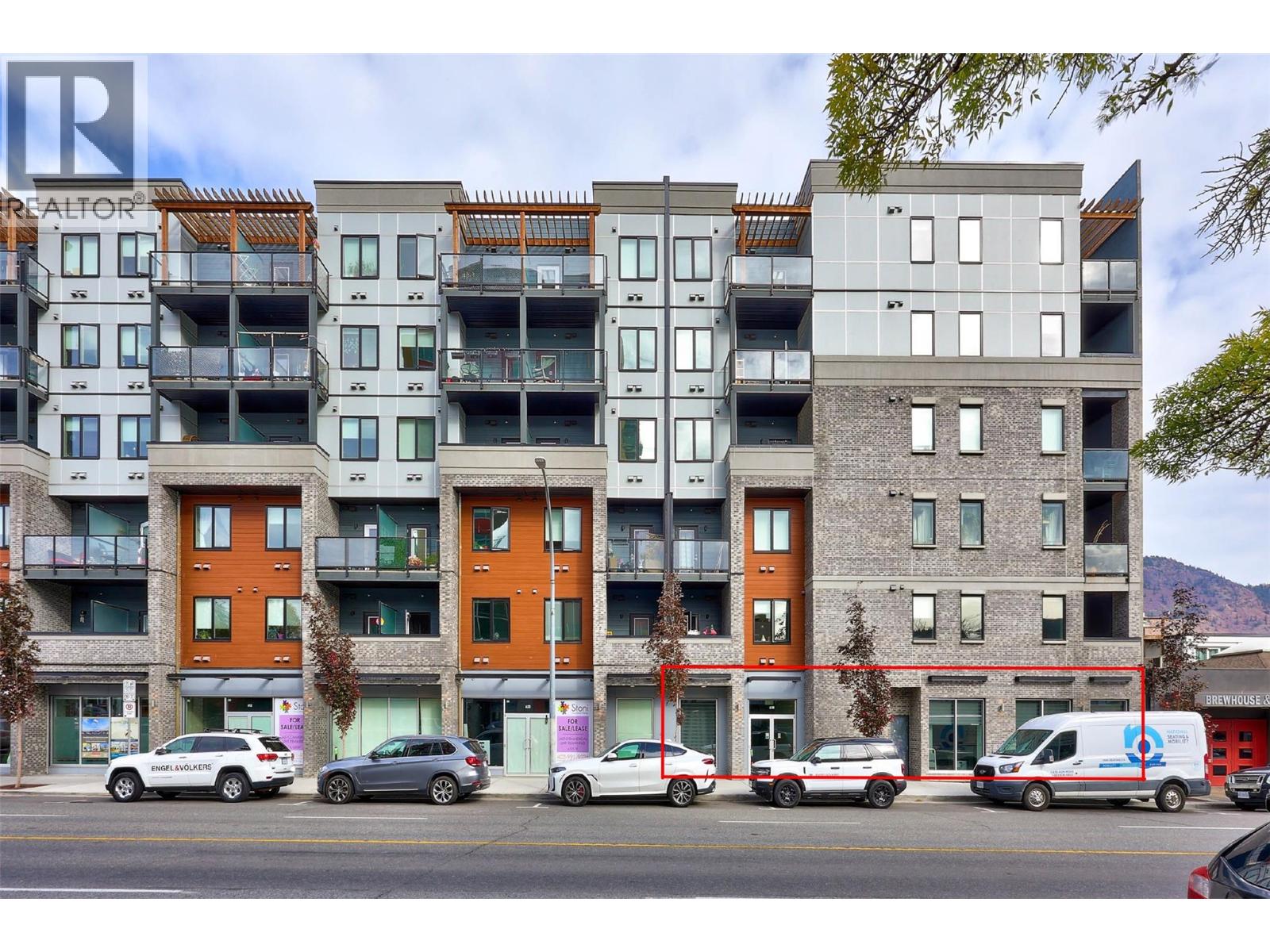 MLS® listing #29515164 for sale located at 630 VICTORIA Street