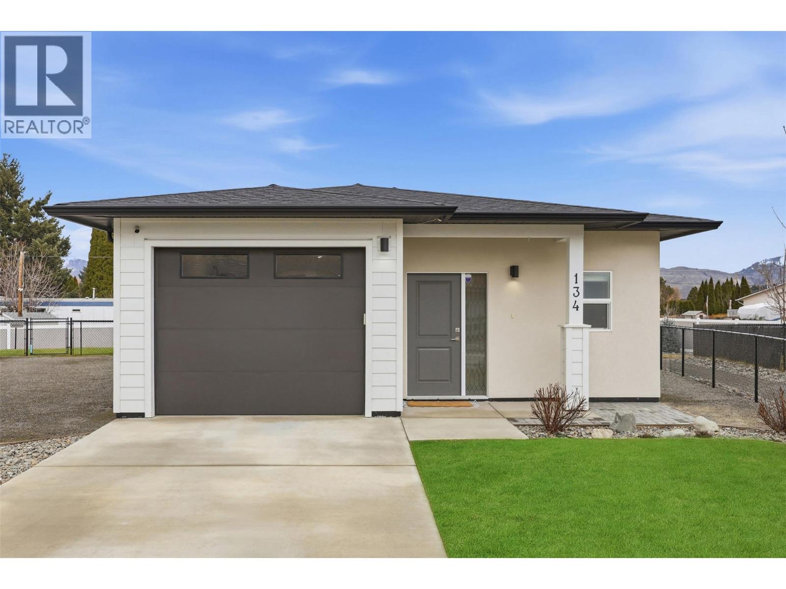 MLS® listing #29516803 for sale located at 2683 ORD Road Unit# 134