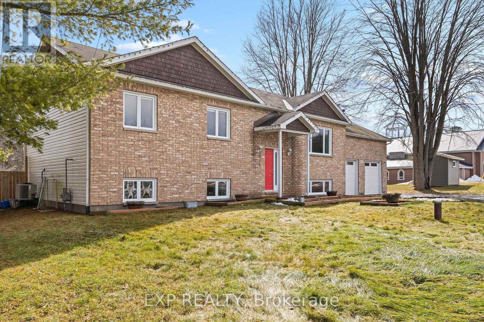 MLS® listing #29517852 for sale located at 10610 MAPLE STREET