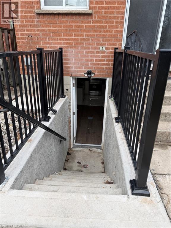 MLS® listing #29518525 for sale located at 276 BELMORAL Avenue N Unit# Lower