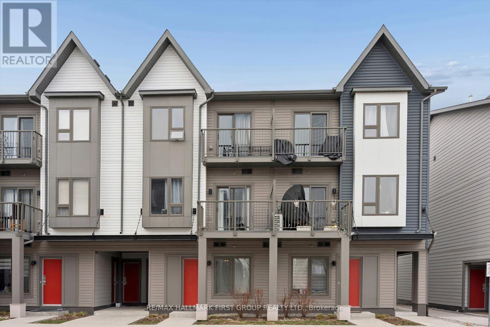 MLS® listing #29518986 for sale located at 1013 - 2635 WILLIAM JACKSON DRIVE