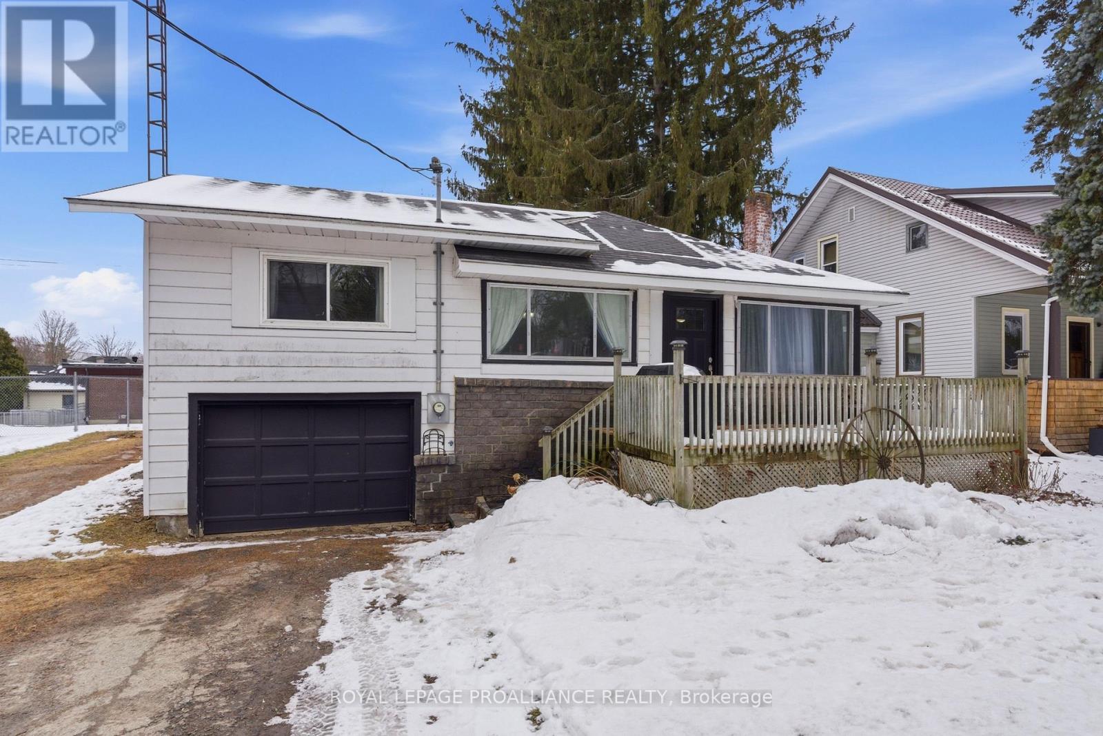 MLS® listing #29518998 for sale located at 18 QUABBIN ROAD